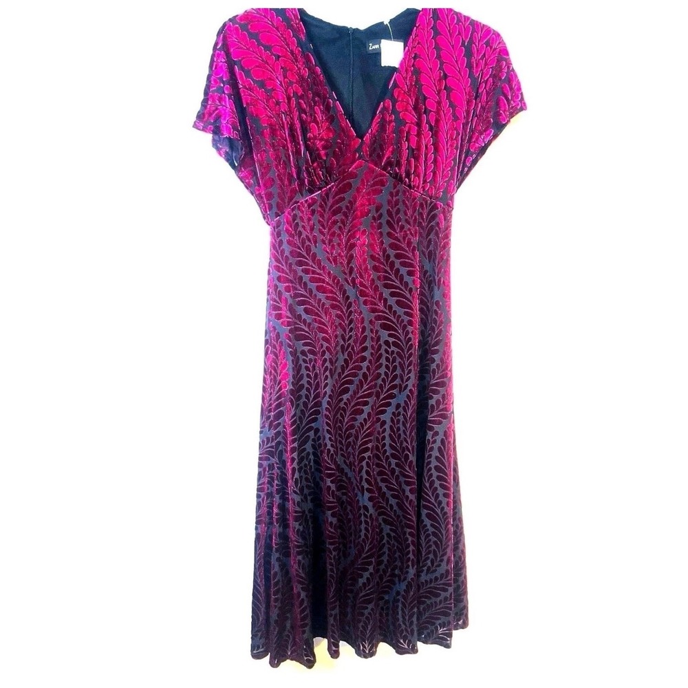 Versona Velvet Zarr Collection Dress Size 8 Romantic Holiday Cocktail Gown NWT